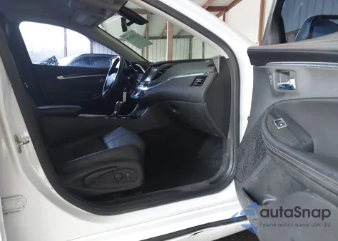 2016 Chevrolet Impala 1Lt z USA, uszkodzony, nr VIN 2G1105SA9G9184483